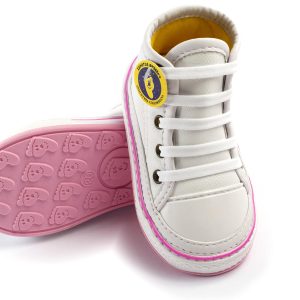 madison-cary-frontal